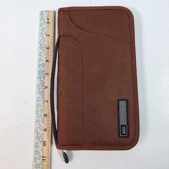 REI Co-op Travel Document Organizer Cash passport Organizer Clutch Wallet Bag - Picture 8 of 10